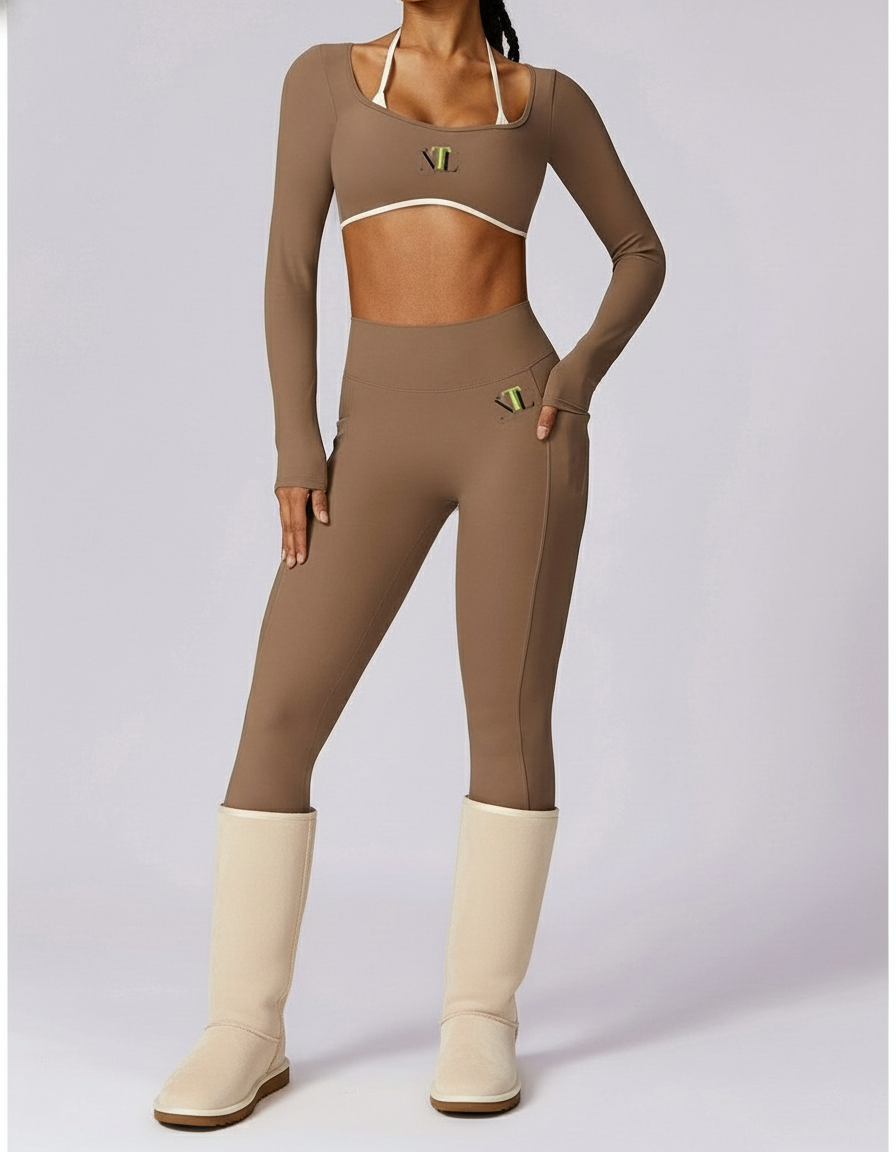 Long sleeve crop yoga suit