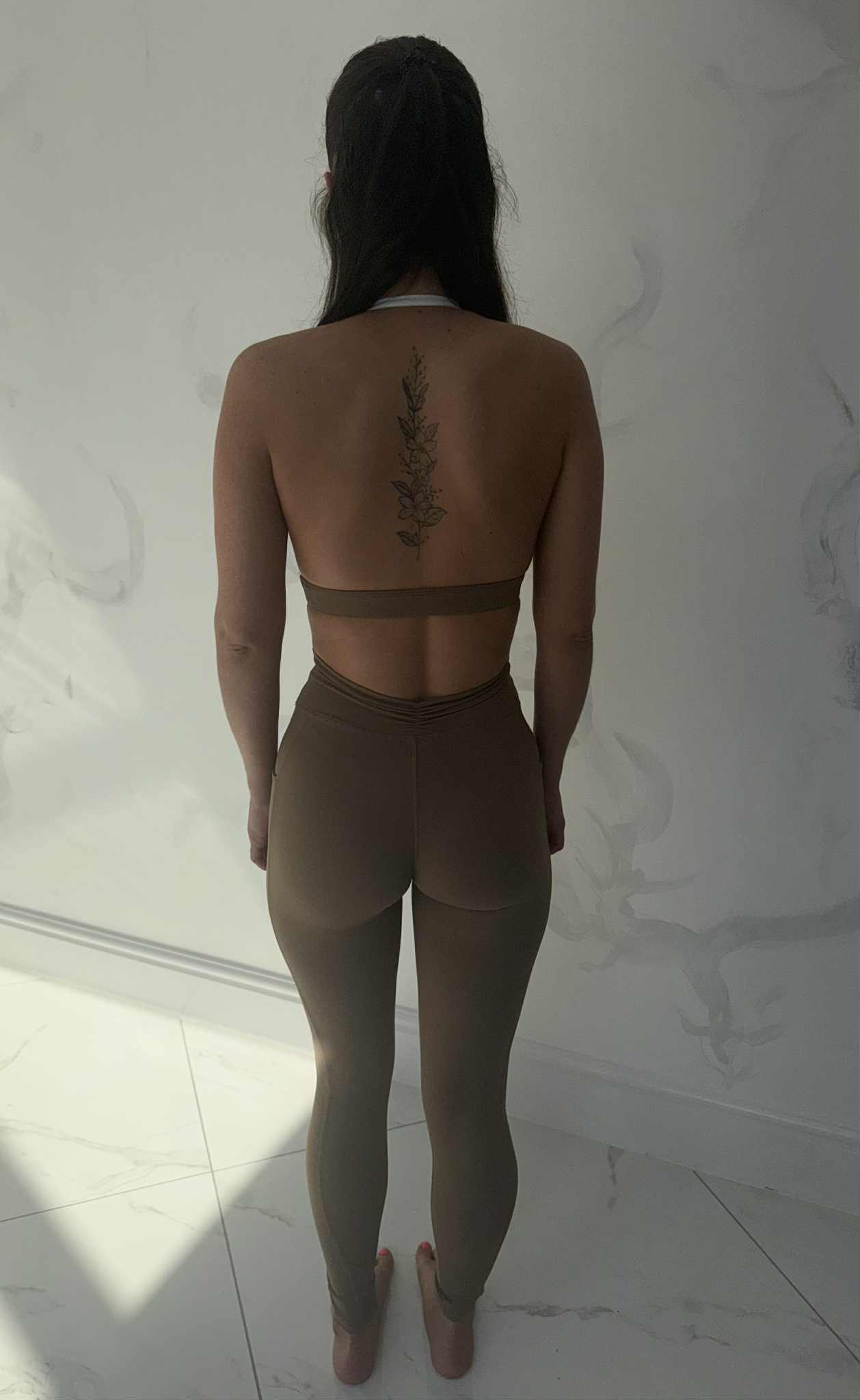 White strap yoga suit