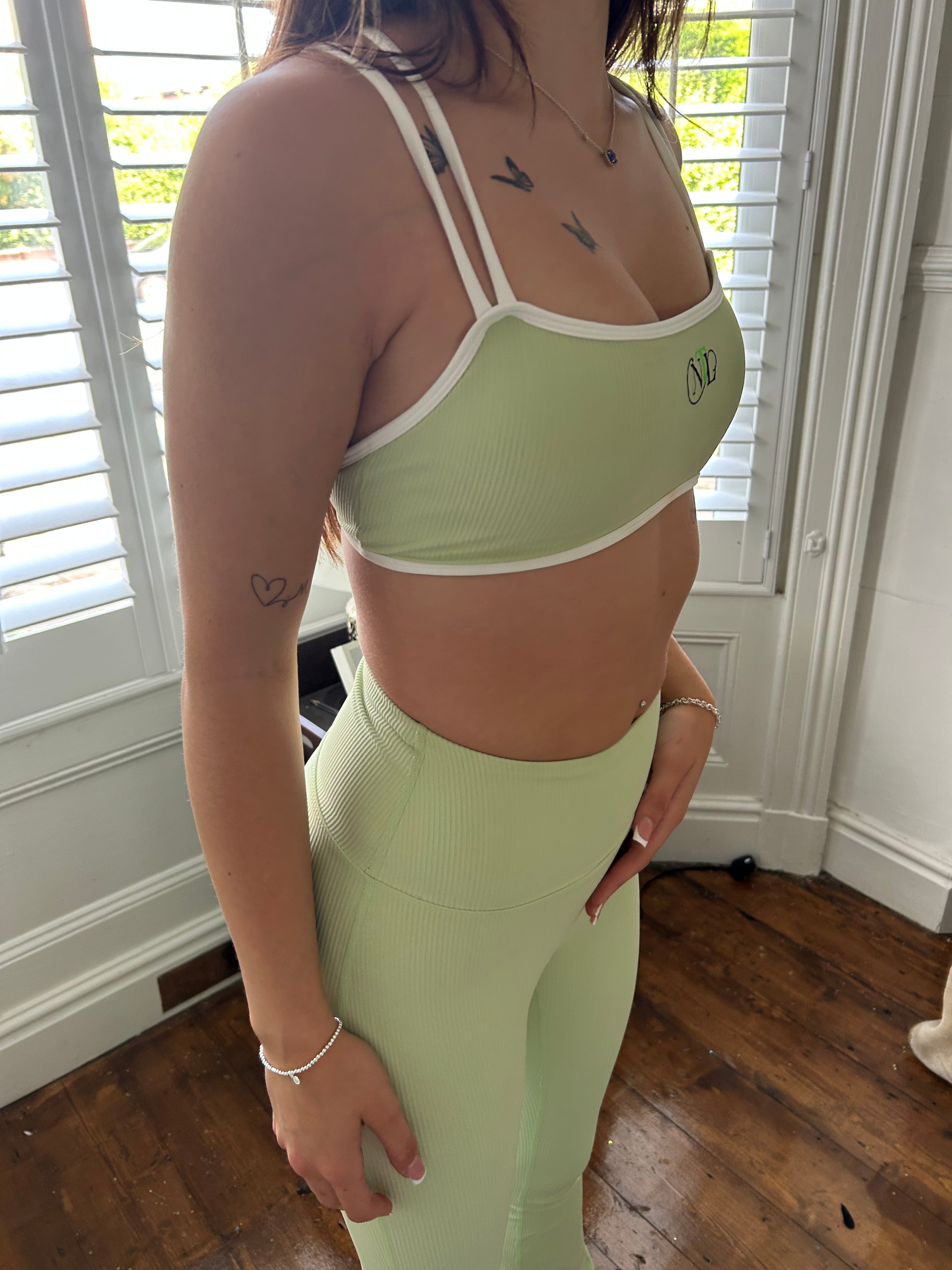 Ribbed fabric yoga leggings