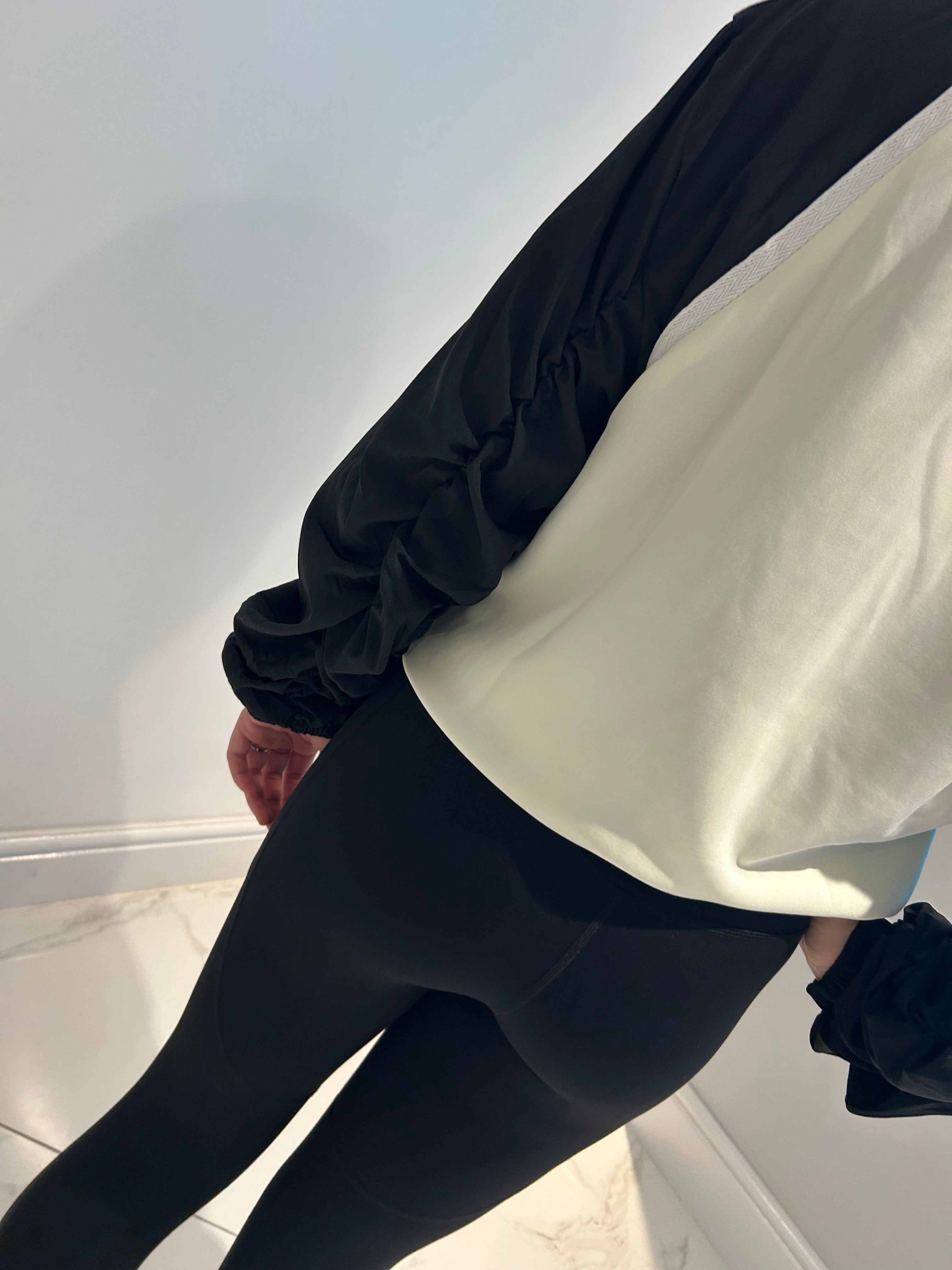 Gathered wind breaker sleeves jumper