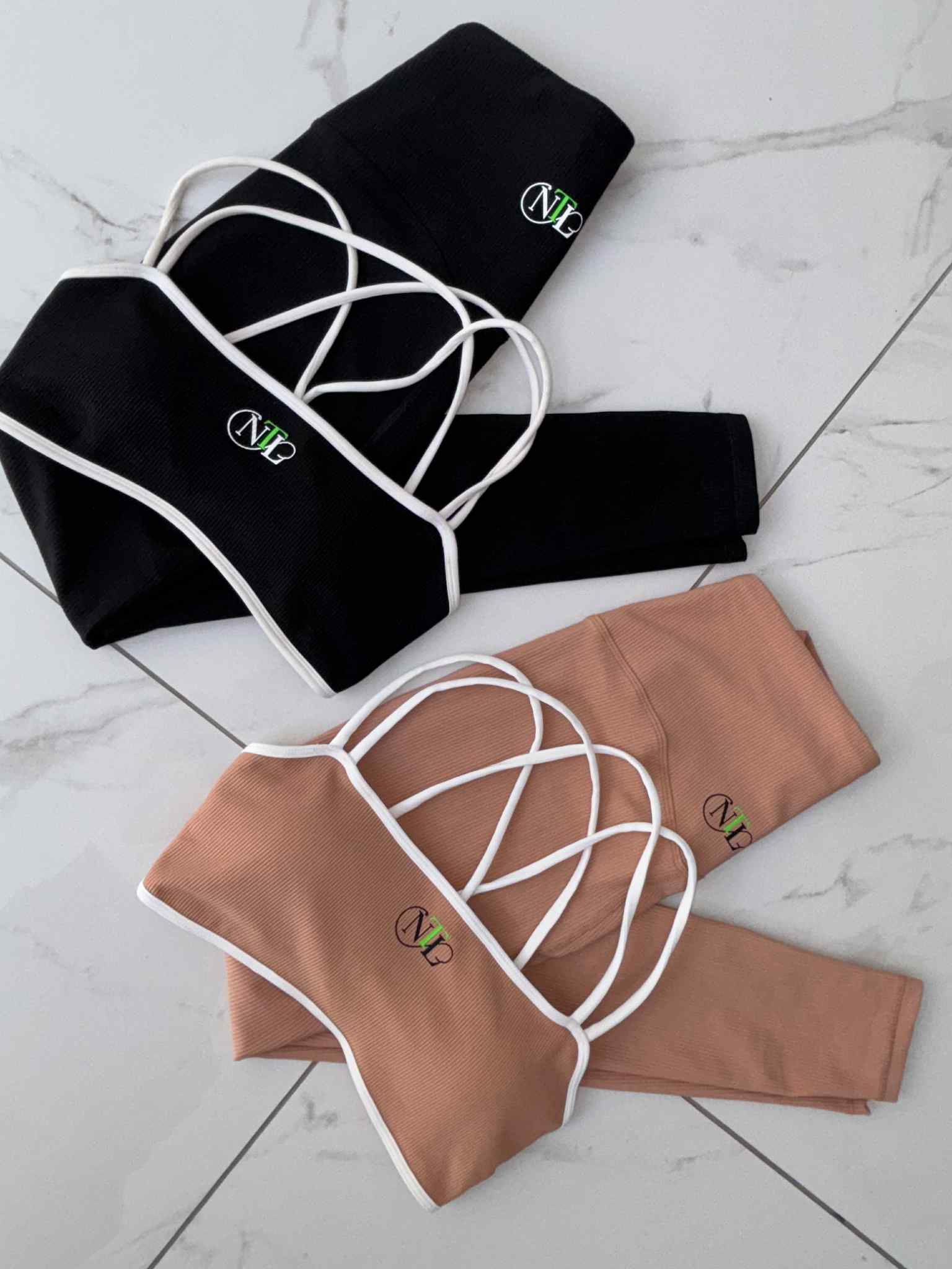 Ribbed fabric yoga leggings