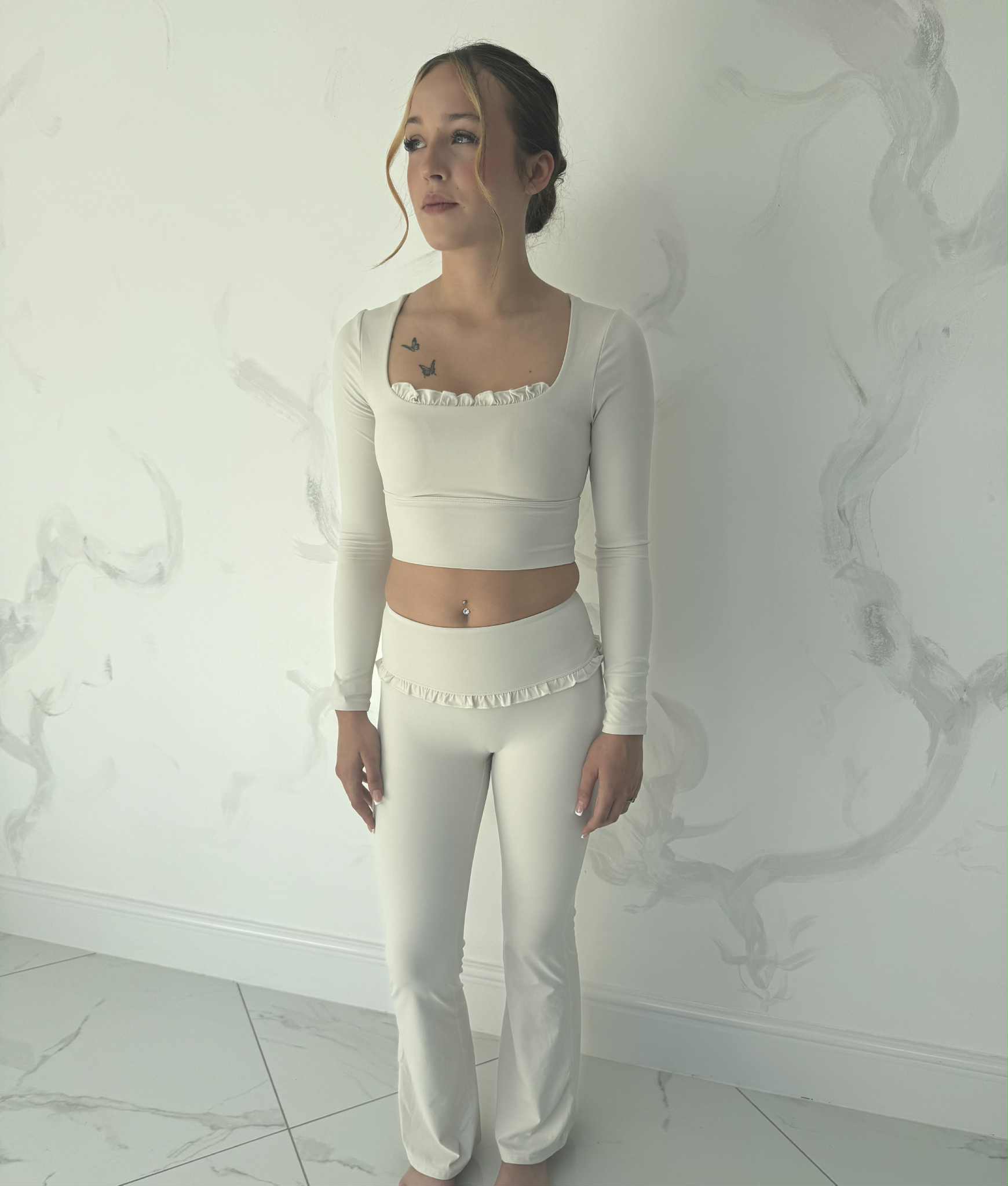 Hi waisted hip frill yoga set