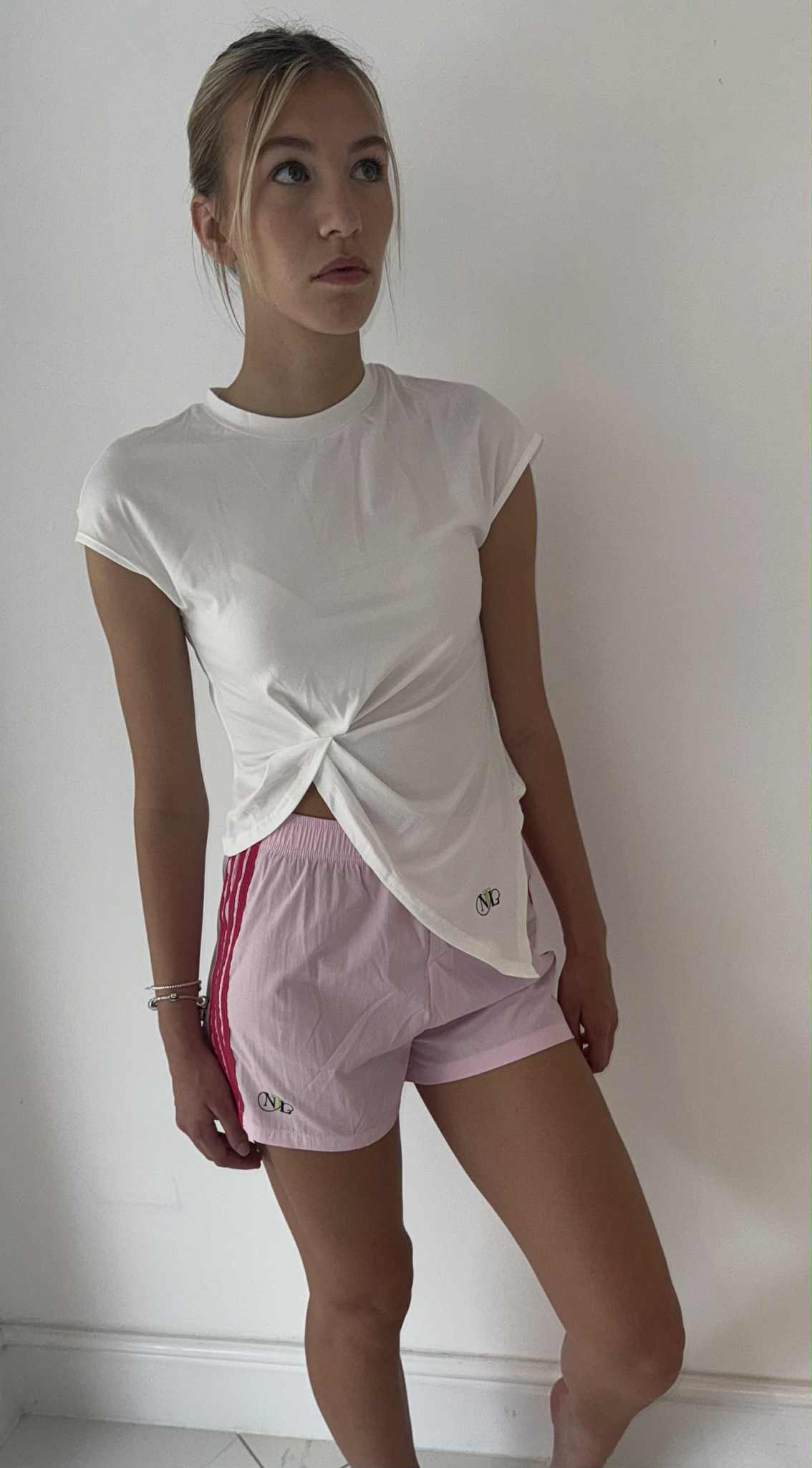 White knot tshirt