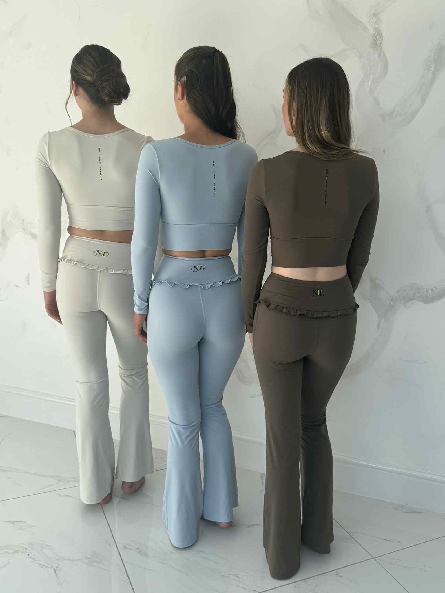 Hi waisted hip frill yoga set