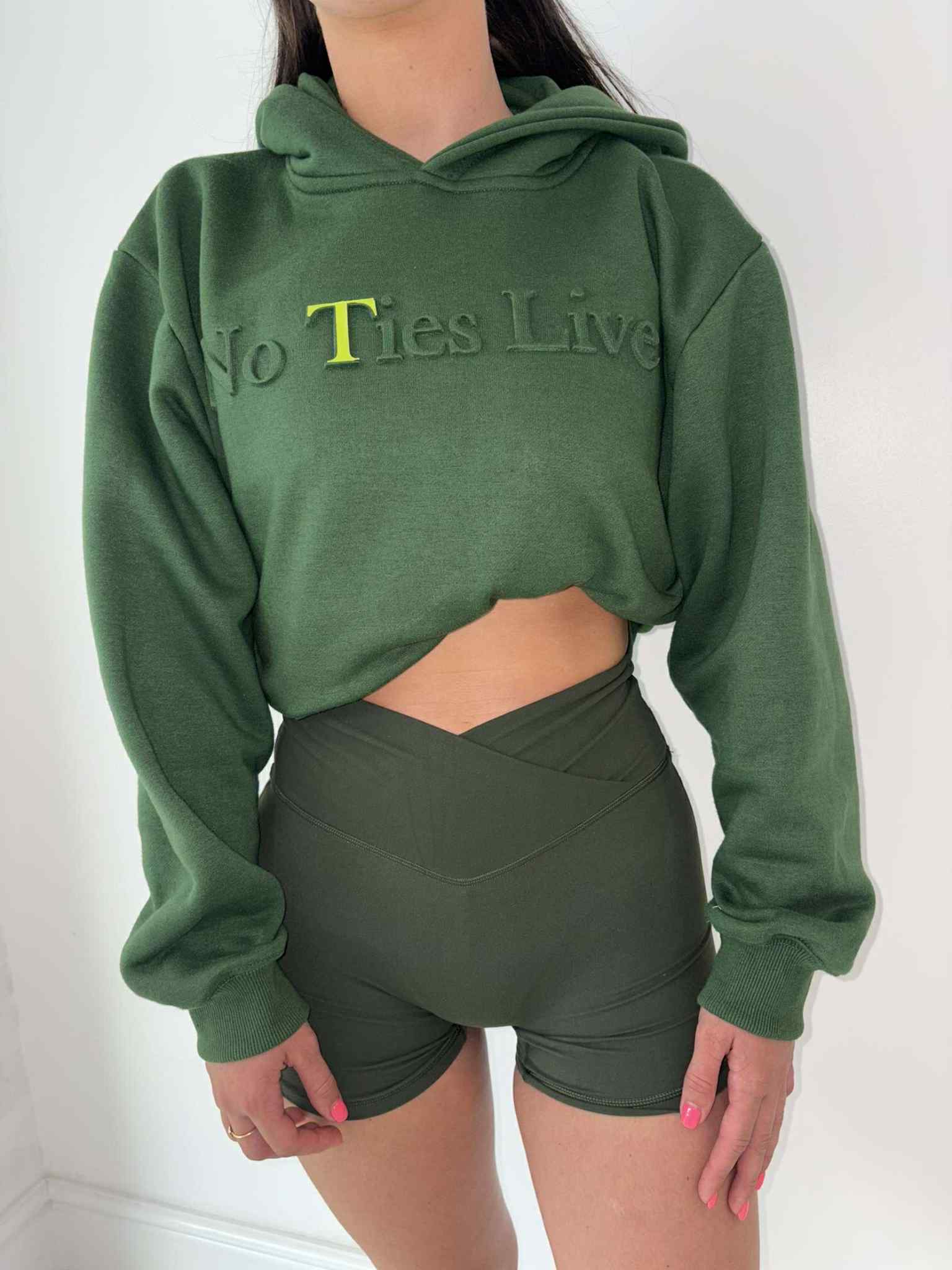 No ties live hoody
