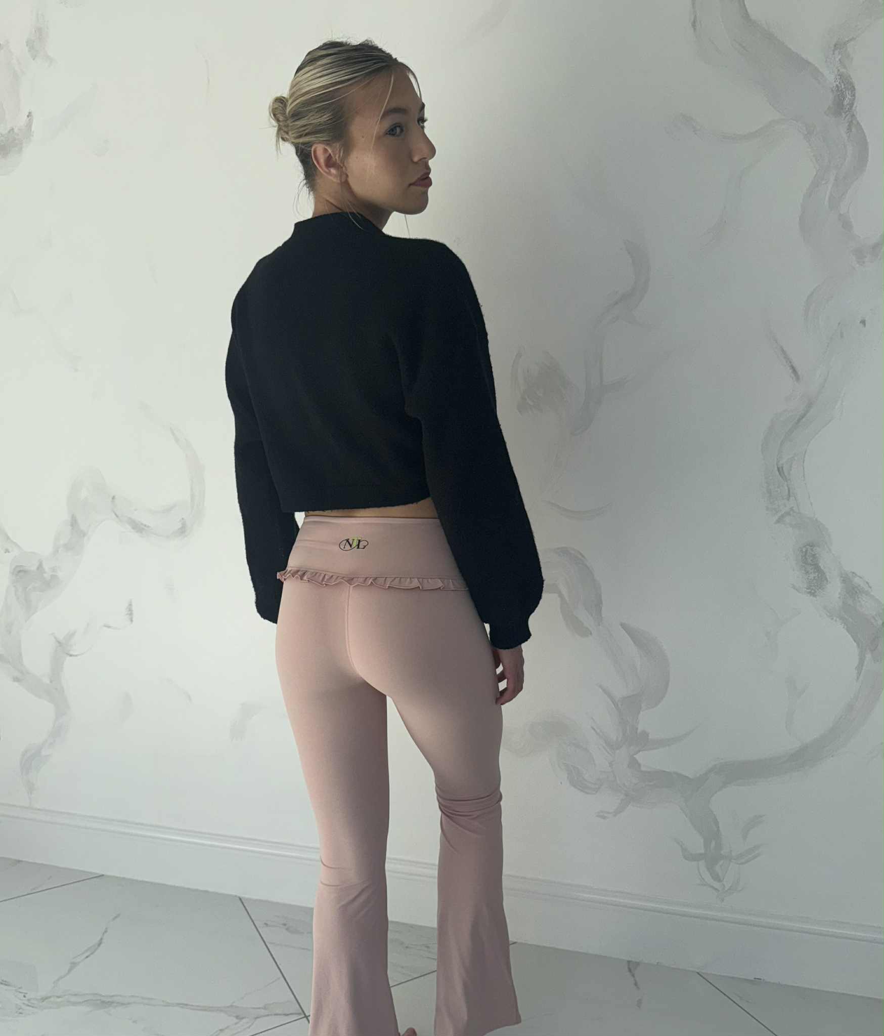 Hi waisted hip frill yoga set