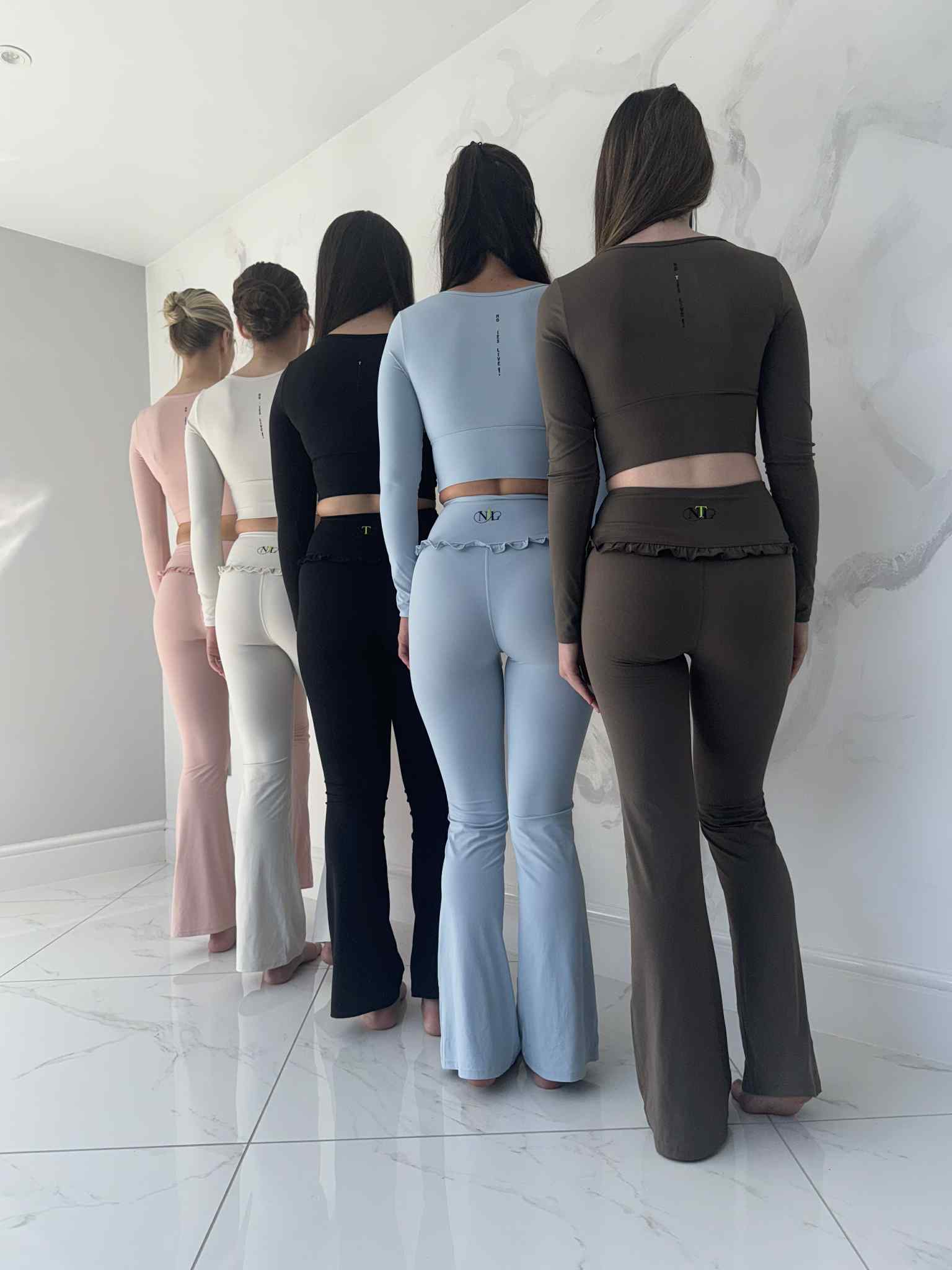 Hi waisted hip frill yoga set