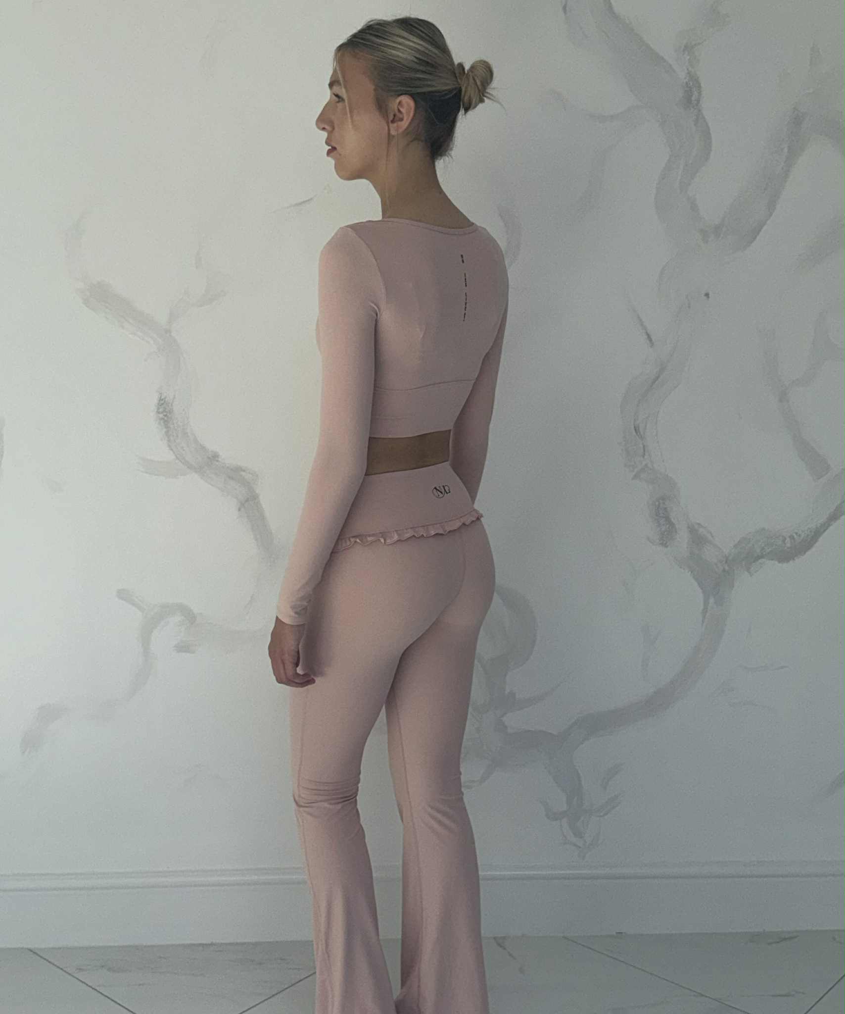 Hi waisted hip frill yoga set